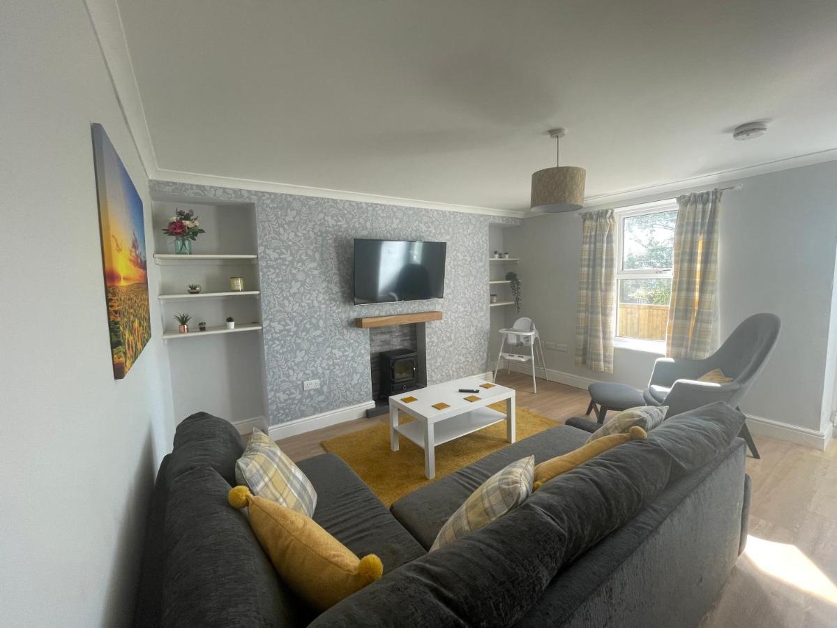 Immaculate One Bedroom Home With Private Parking Σουόνσι Εξωτερικό φωτογραφία