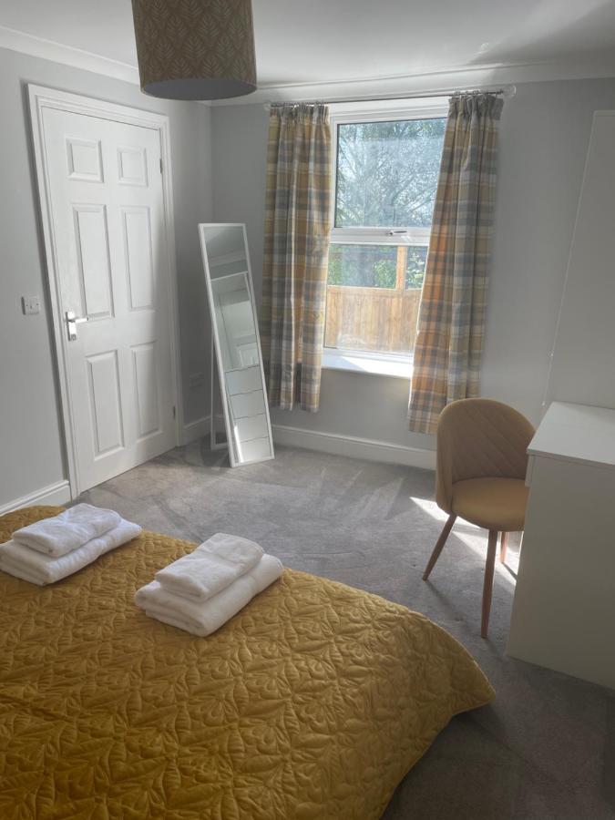 Immaculate One Bedroom Home With Private Parking Σουόνσι Εξωτερικό φωτογραφία
